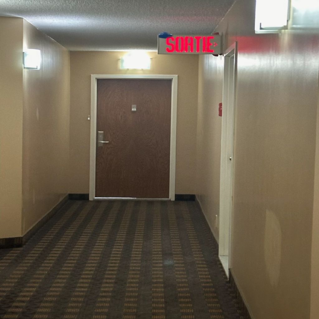 image_0