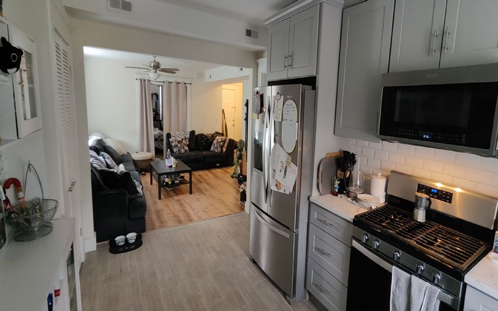 image_0