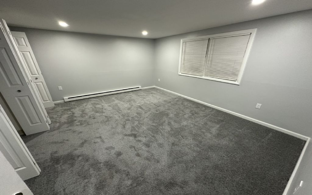 4765588
