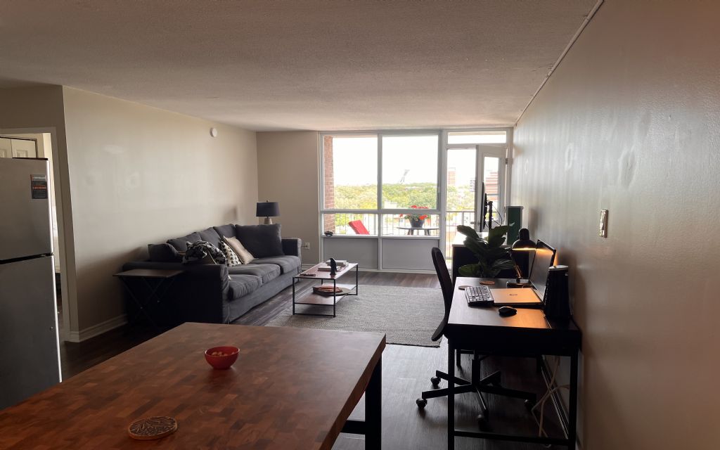 image_0