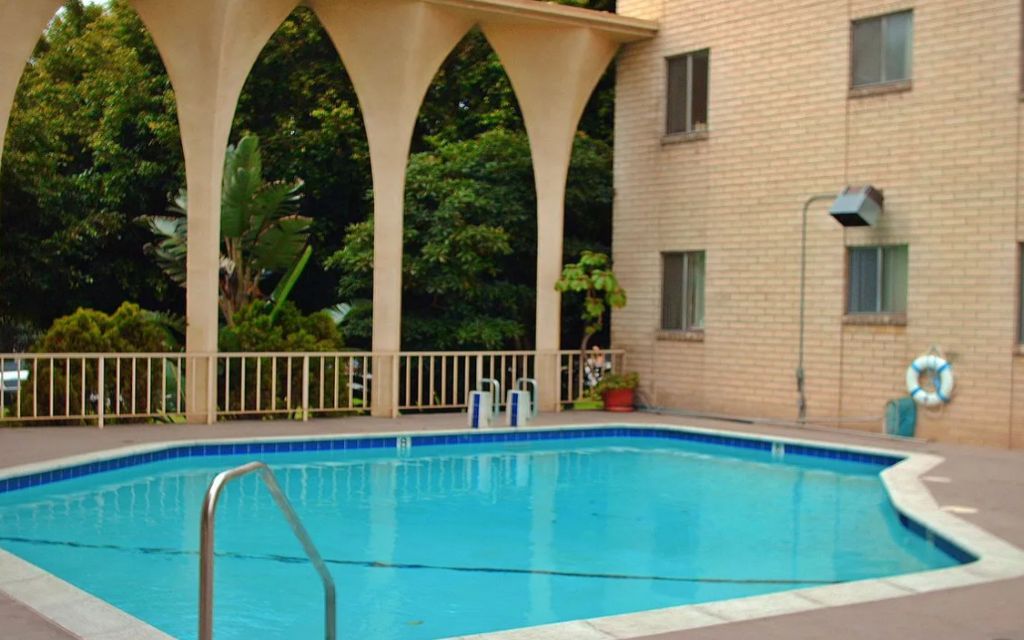 image_0