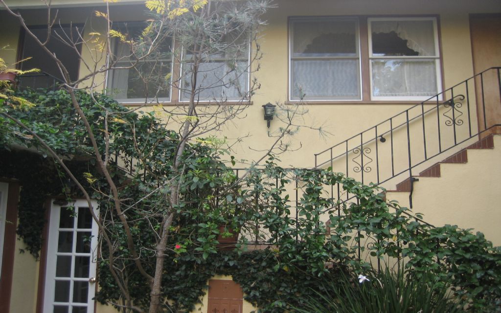 image_0
