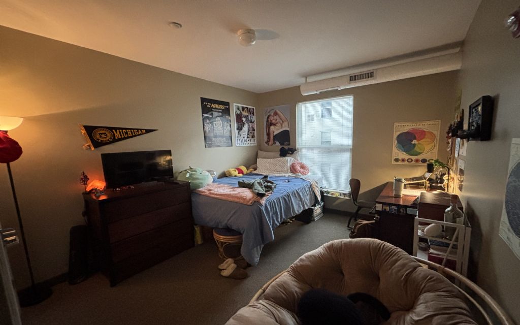 image_0