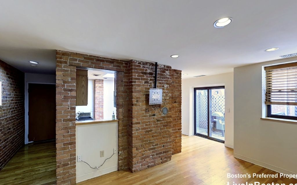 image_0
