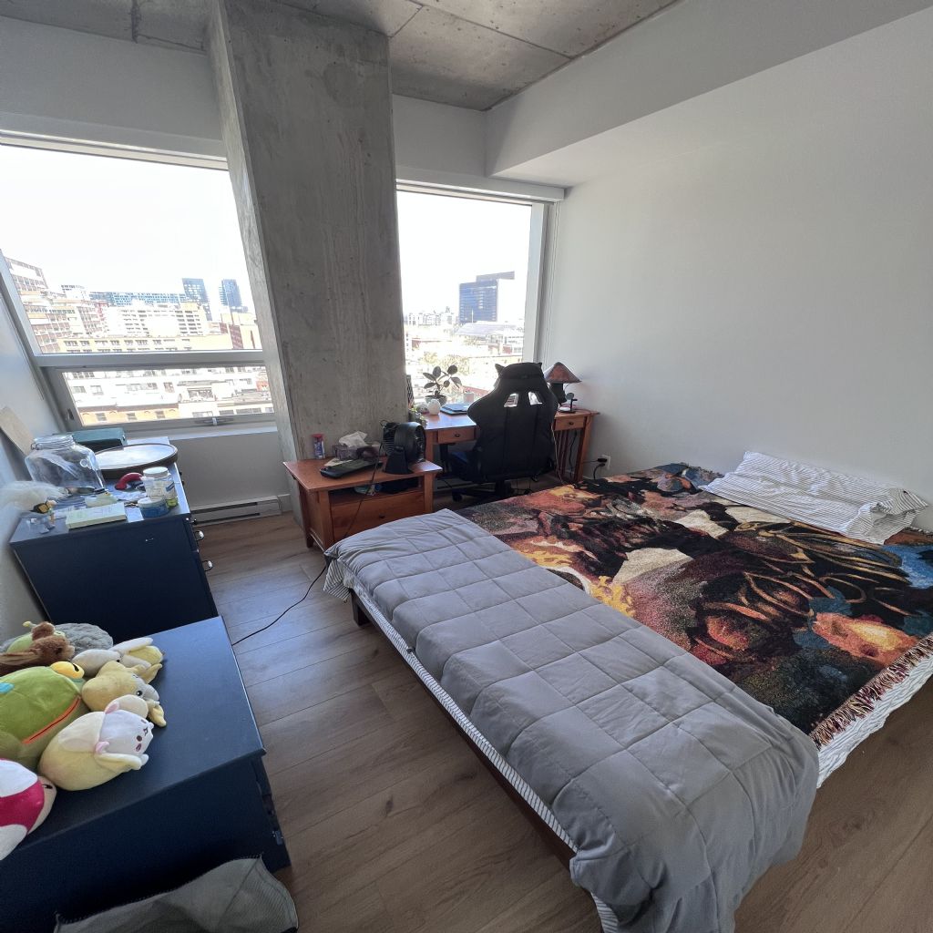 image_0