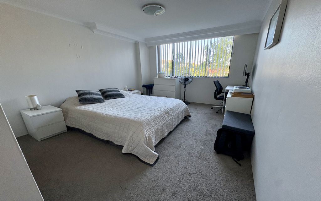 image_0