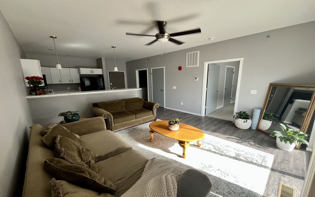 image_0