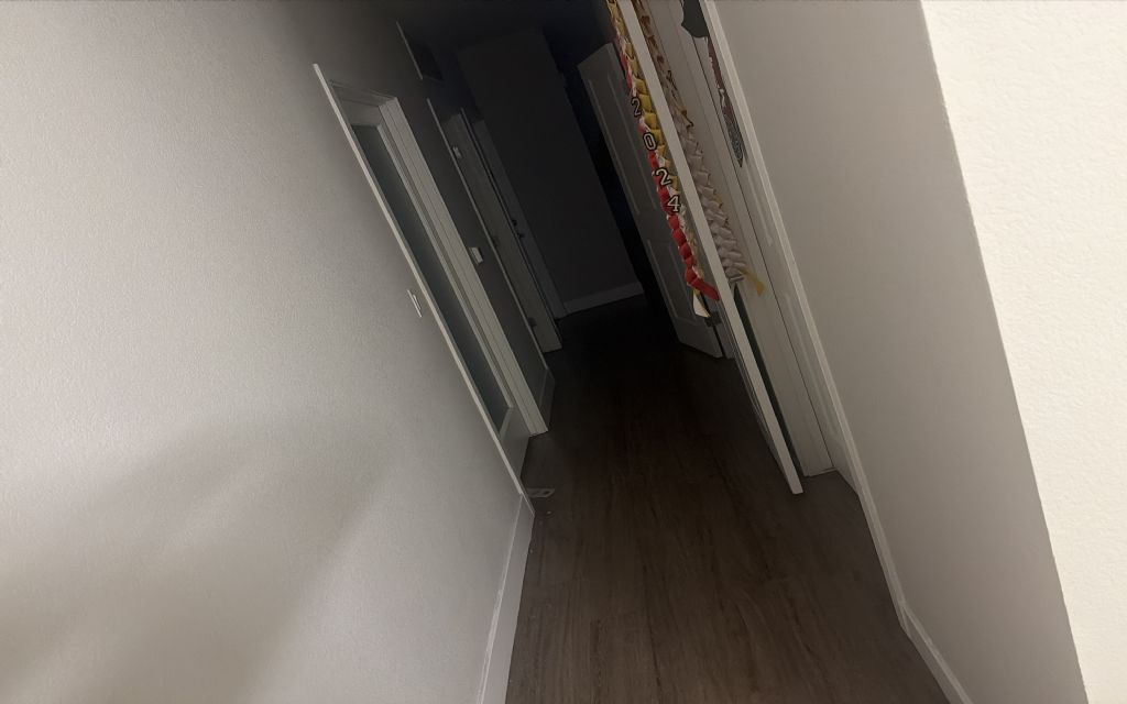 image_0