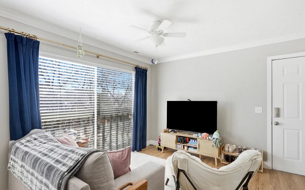 image_0