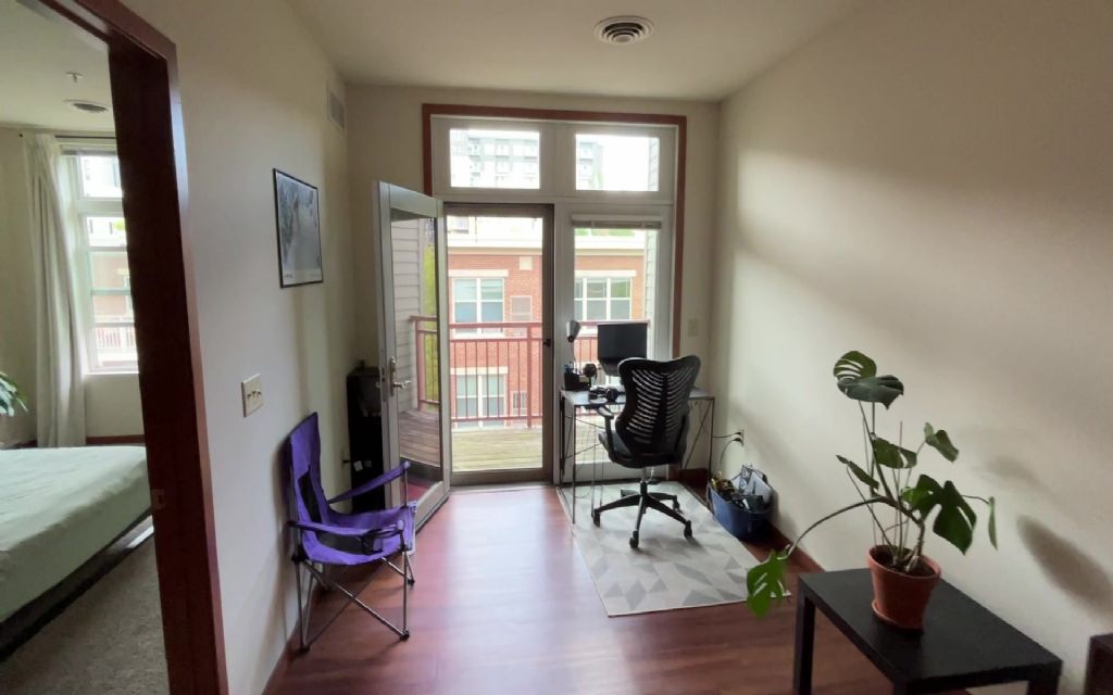 image_0