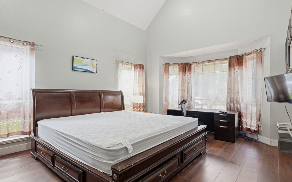image_0