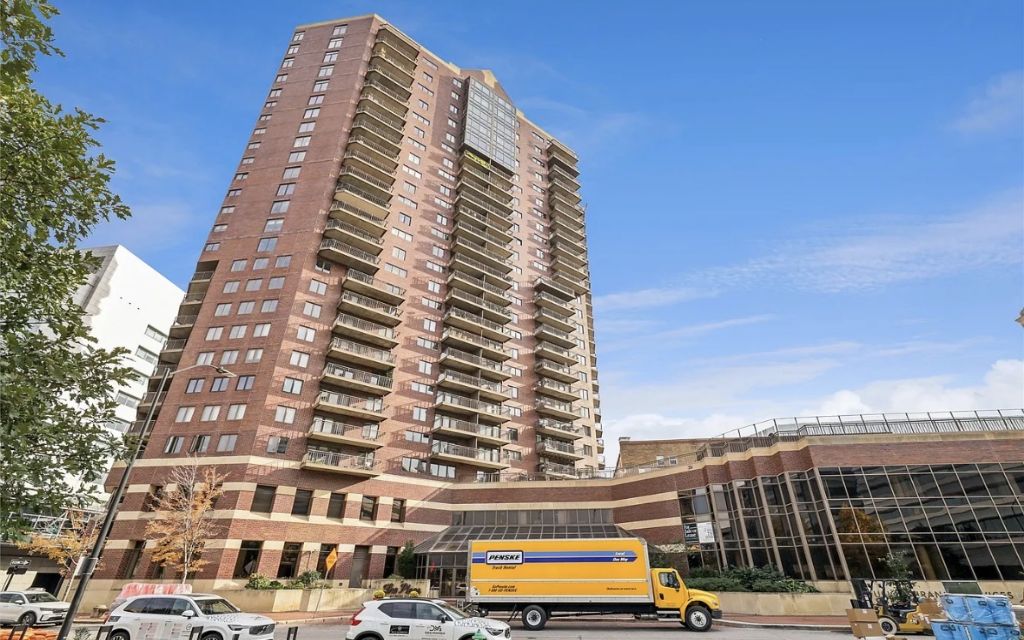 image_0