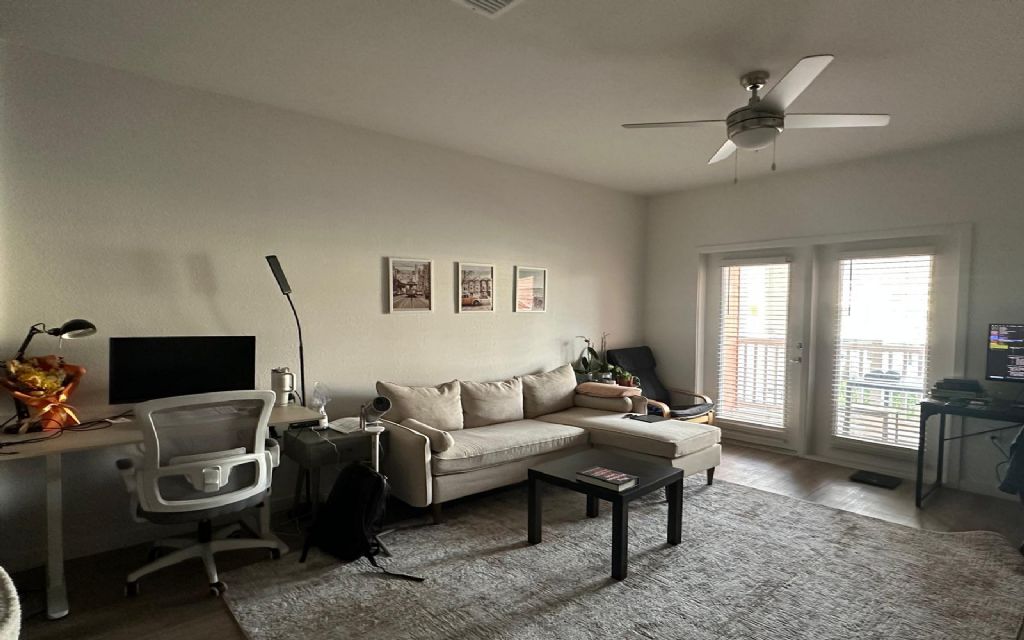 image_0