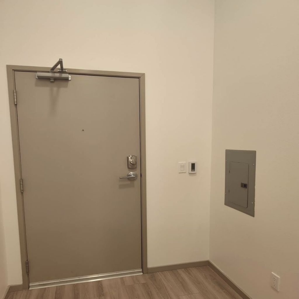 image_0