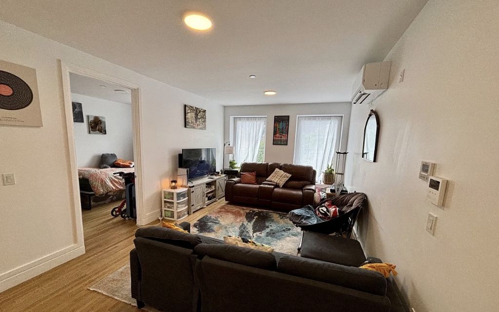 image_0