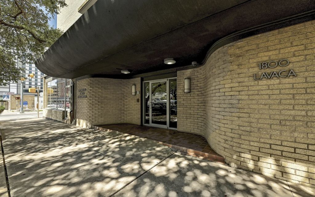 image_0