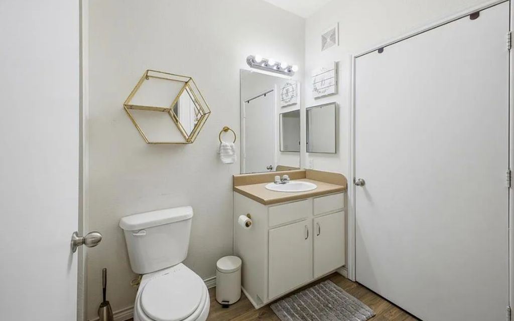image_7