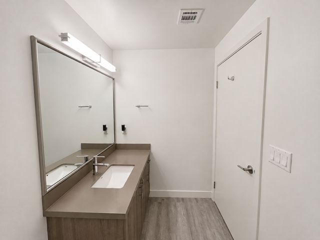 image_1
