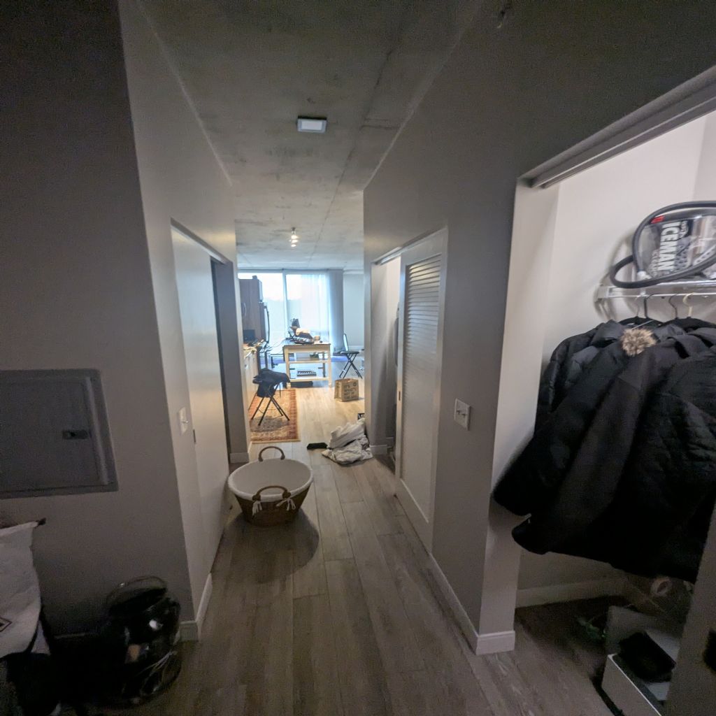 image_0